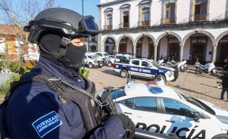 Refuerzan seguridad en Zacatlán: entregan 18 patrullas y anuncian nuevo centro estratégico
