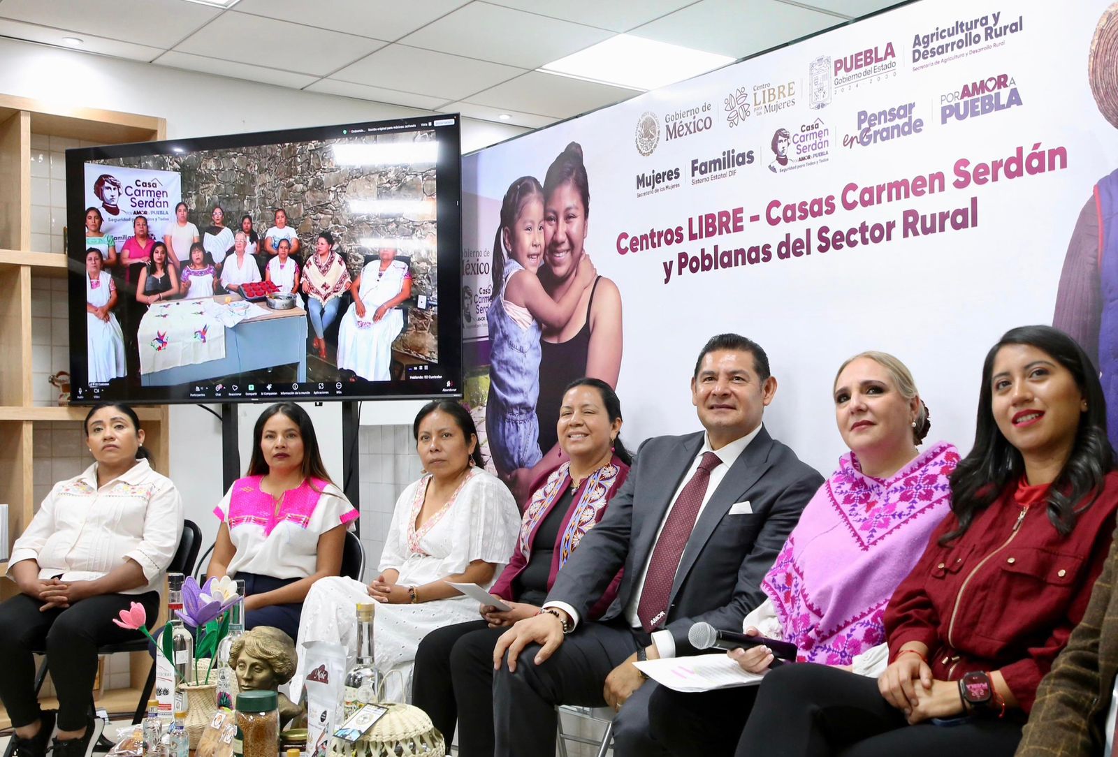 Puebla teje red de protección para mujeres con 25 Centros LIBRE