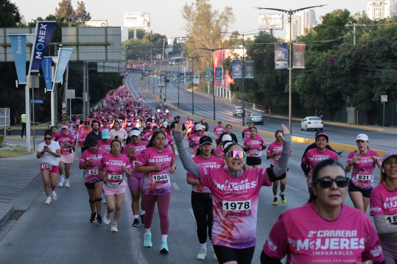 Tres mil corredoras participan en la Carrera “Mujeres Imparables 2026” en Puebla