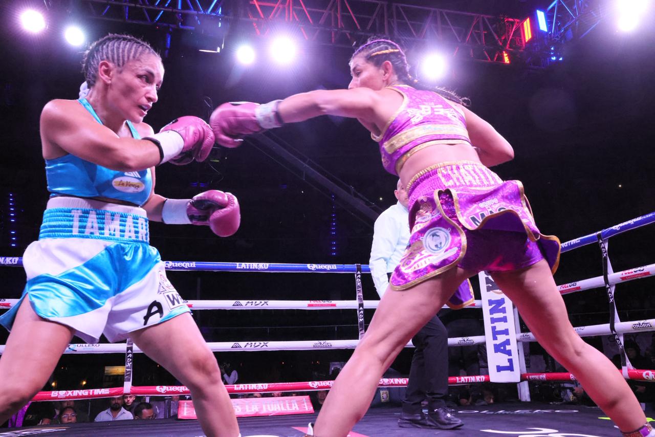 Color de una noche campeona: Puebla se entregó a “La Bonita” y al box