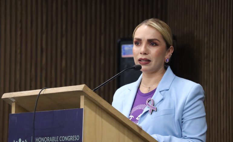 Puebla cruza fronteras: Congreso se suma al mes de la mujer en Nueva York