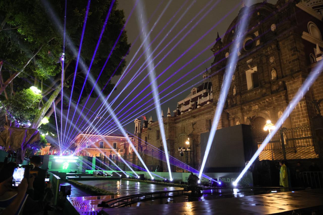 Puebla da en el blanco: Copa del Mundo convierte al Zócalo en escenario global