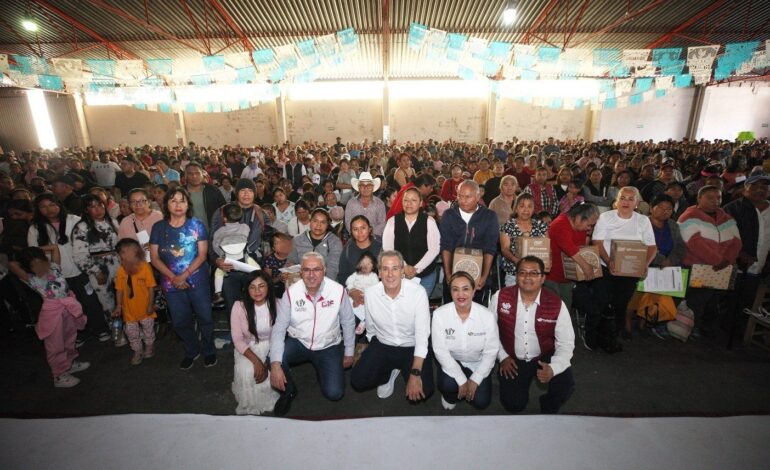 Despensas directas: llevan apoyo alimentario a Xochimehuacan