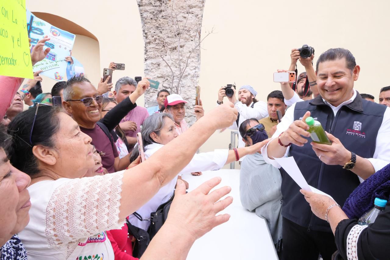 Gobierno en territorio: Atlixco y Tehuacán concentran agenda de atención ciudadana