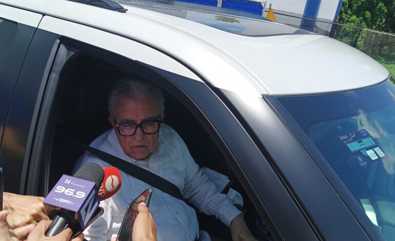 Rocha bajo presión: EU lo señala, él se dice tranquilo y el Senado exige explicaciones