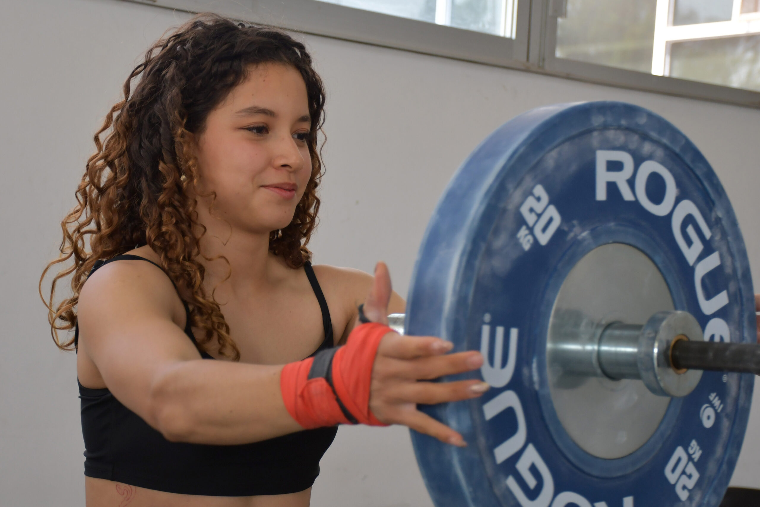 Atleta BUAP conquista oro en halterofilia y avanza a Olimpiada Nacional