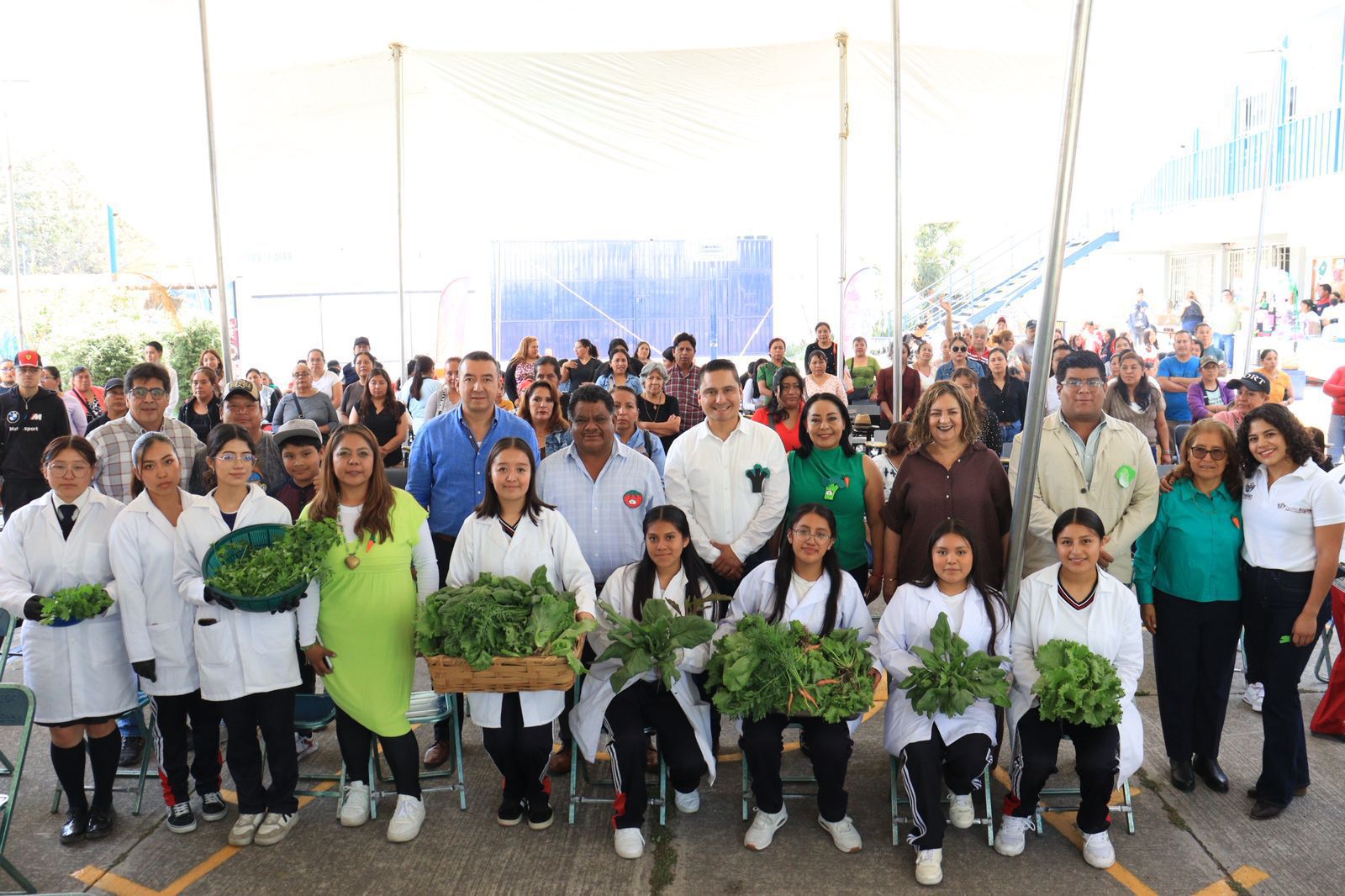 Gobierno de Puebla lleva educación ambiental a escuelas con huertos escolares