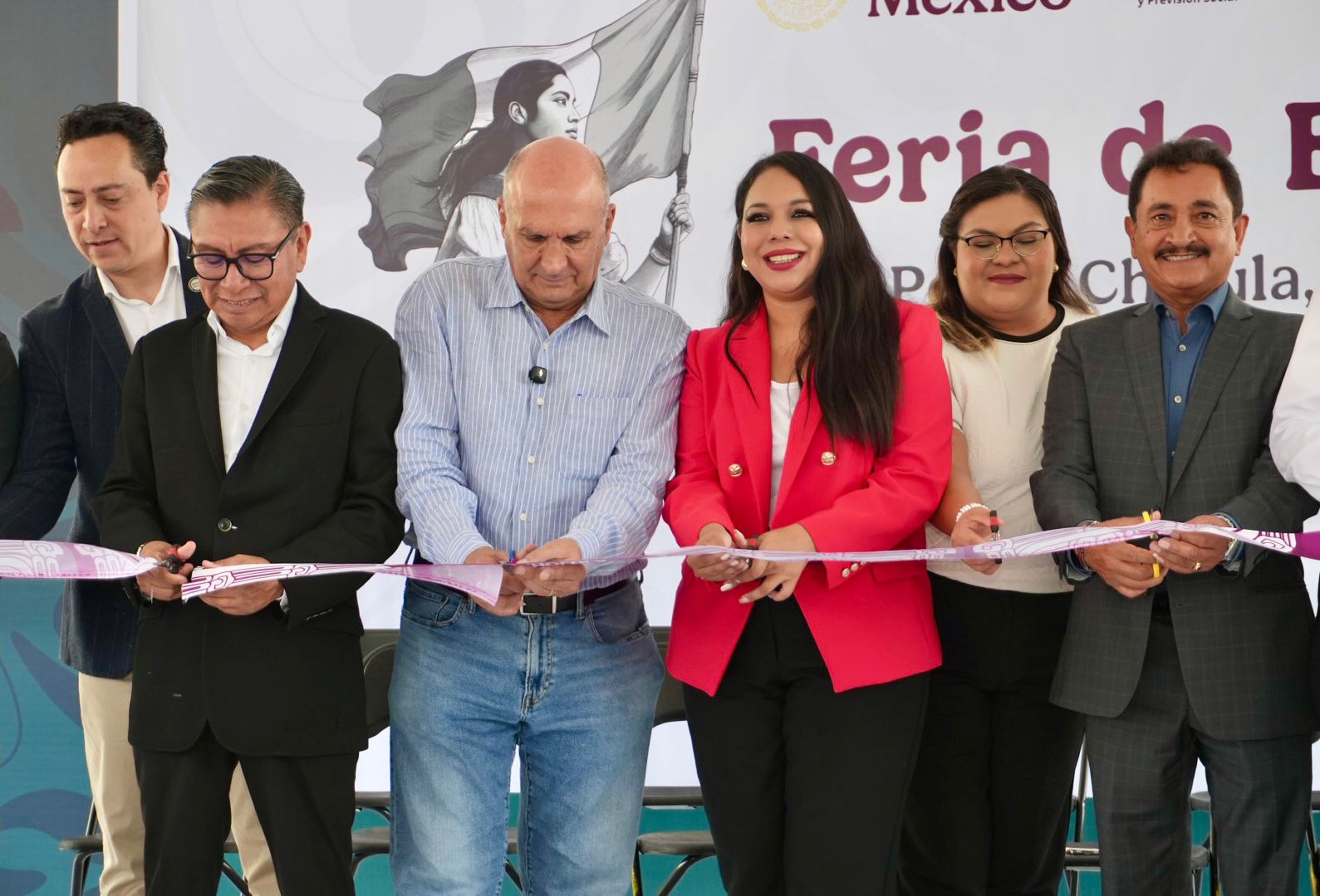 Cholula sale a buscar chamba: miles de vacantes aterrizan en la Plaza de la Concordia