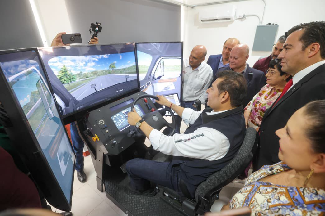 Puebla apuesta por traileros certificados: inauguran centro único en México para operadores de carga