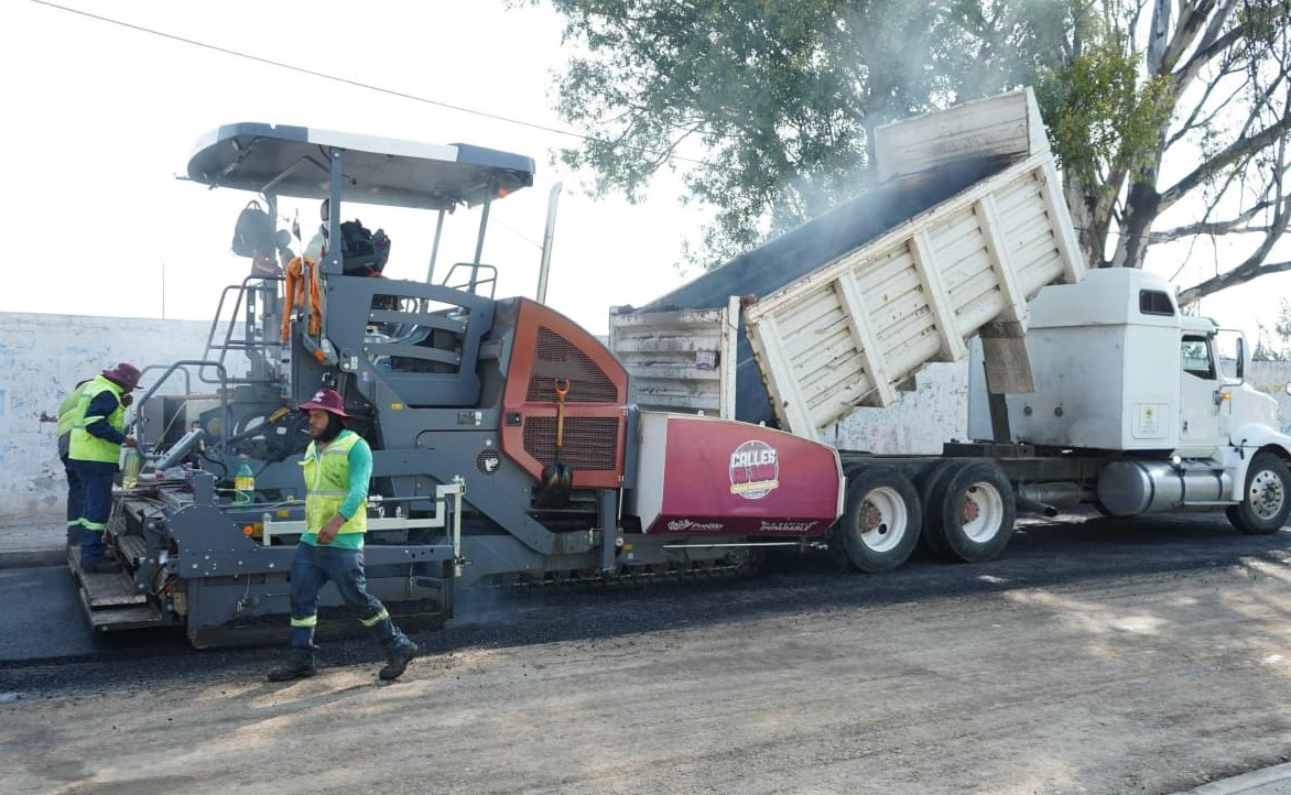 Tren Capitalino de Pavimentación acelera rehabilitación vial en el sur de Puebla