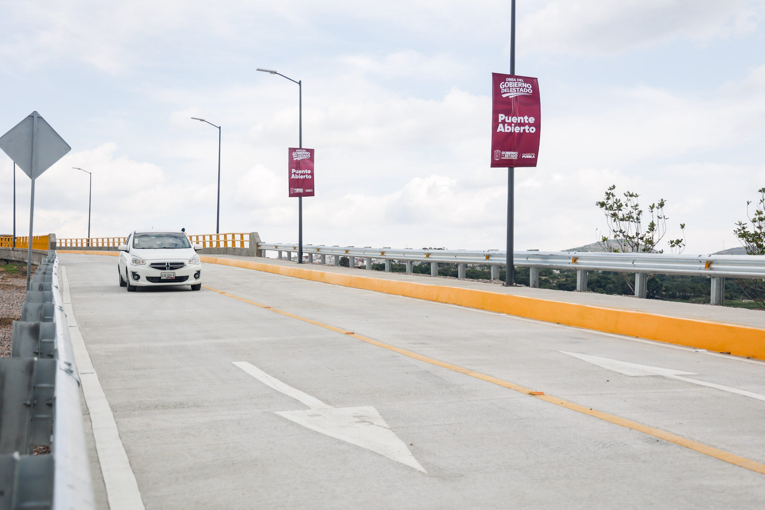 Abren circulación en el Puente de la Transformación sobre el lago de Valsequillo tras siete meses de obra