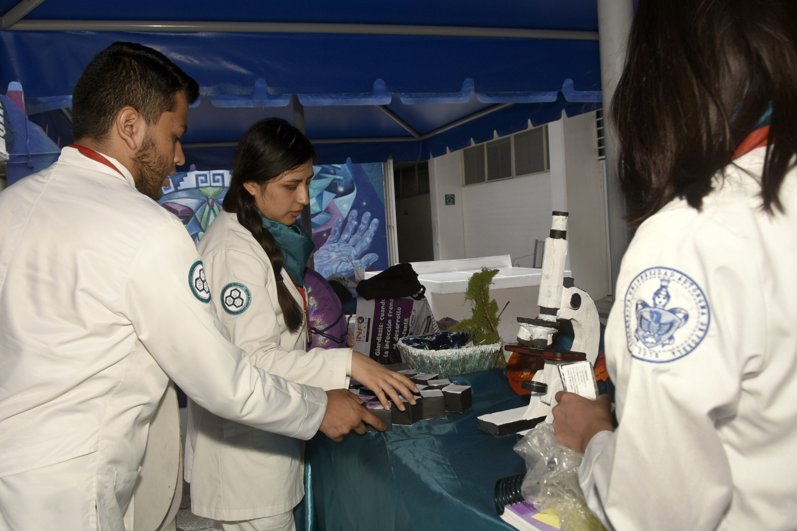Medicina BUAP gana bronce con ciencia contra la giardiasis infantil