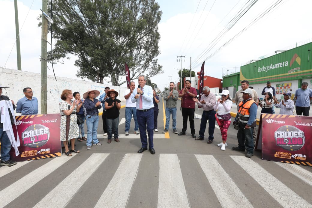 Pepe Chedraui entrega rehabilitación vial en la colonia Vicente Guerrero