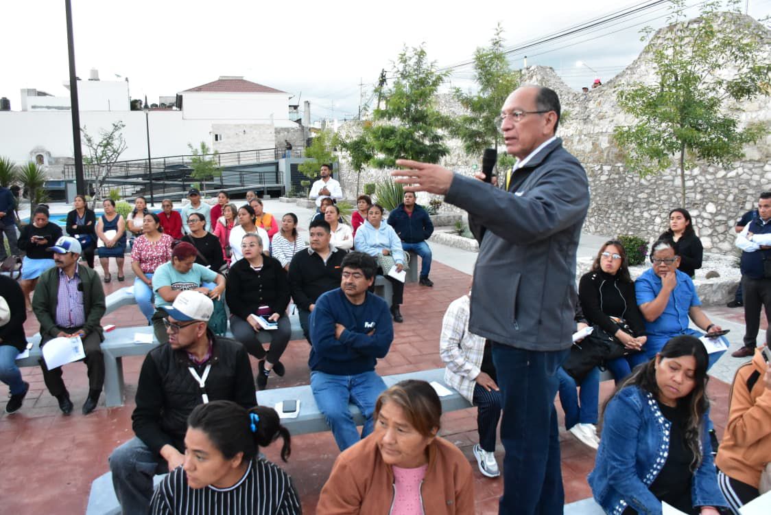 Gobierno de Puebla entrega apoyos a 83 familias afectadas por explosión de pipas en Tepeaca