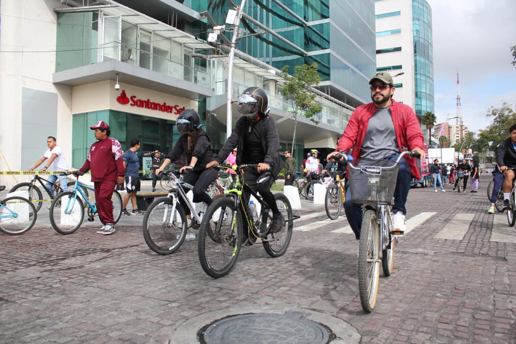 Más de 6 mil ciclistas toman las calles de Puebla por el Día Mundial de la Bicicleta