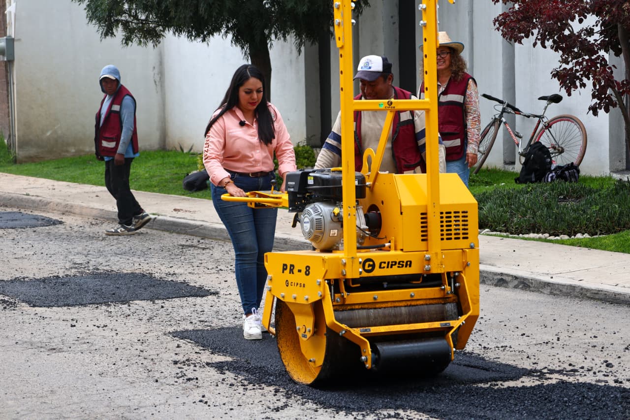 San Pedro Cholula intensifica programa de bacheo con tres frentes de trabajo simultáneos