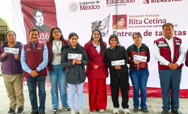 Beca Rita Cetina aterriza en Cholula: más de 500 familias reciben tarjetas