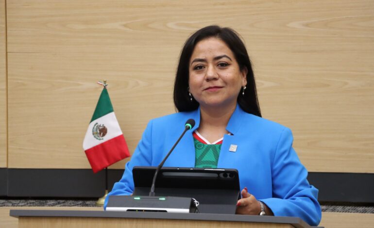 Celia Bonaga pide espacios dignos para mujeres: lactancia, higiene menstrual y descanso