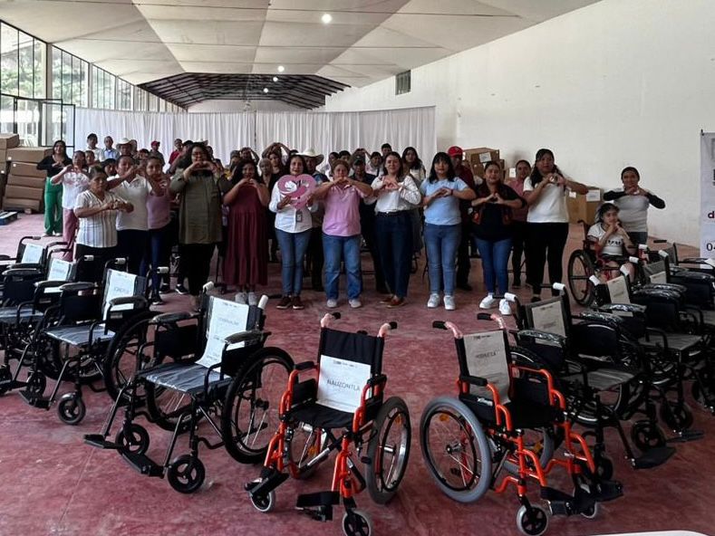 SEDIF lleva apoyos funcionales a los 217 municipios de Puebla