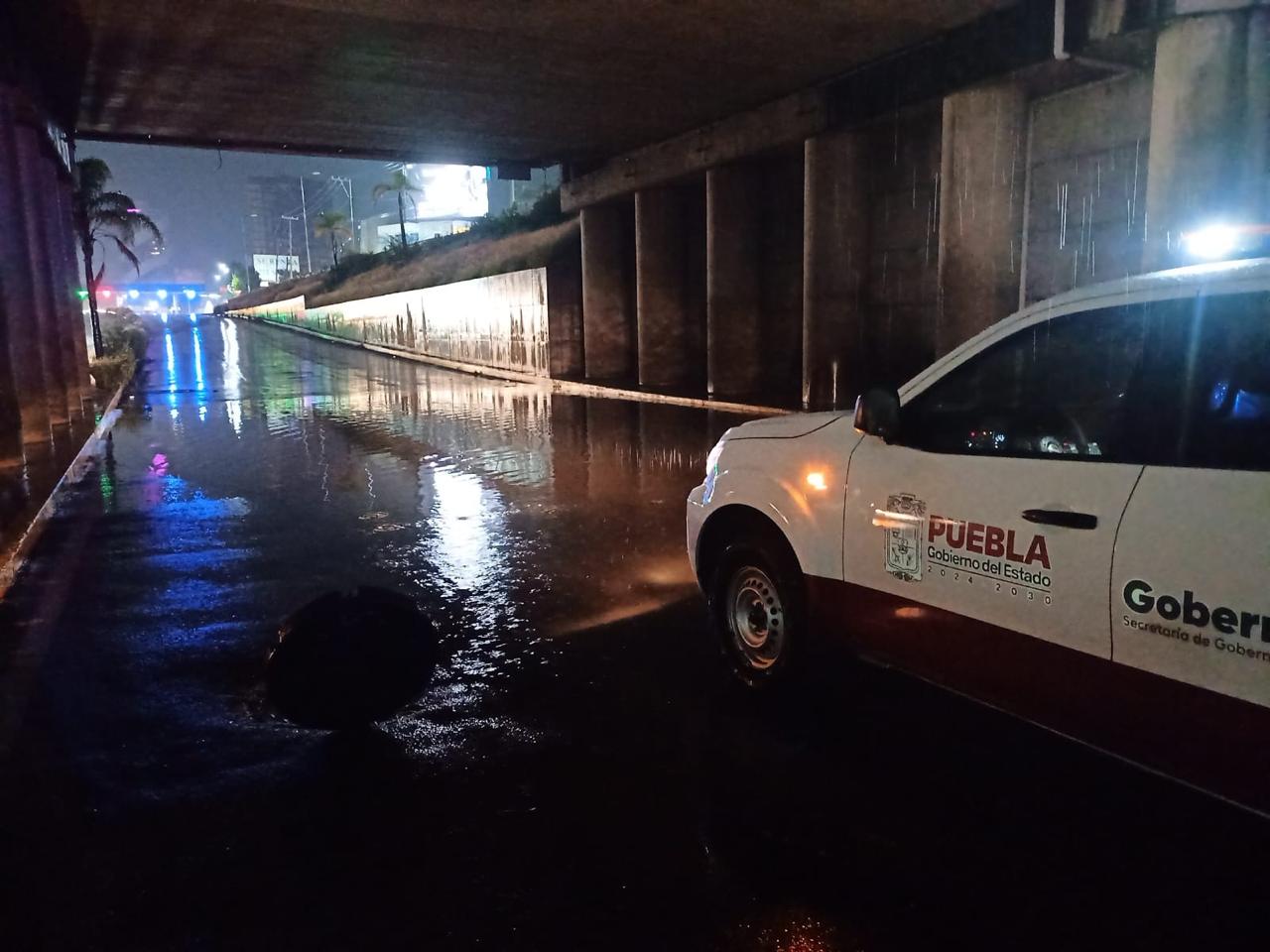 Lluvias fuertes y granizo activan monitoreo de Protección Civil en municipios de Puebla