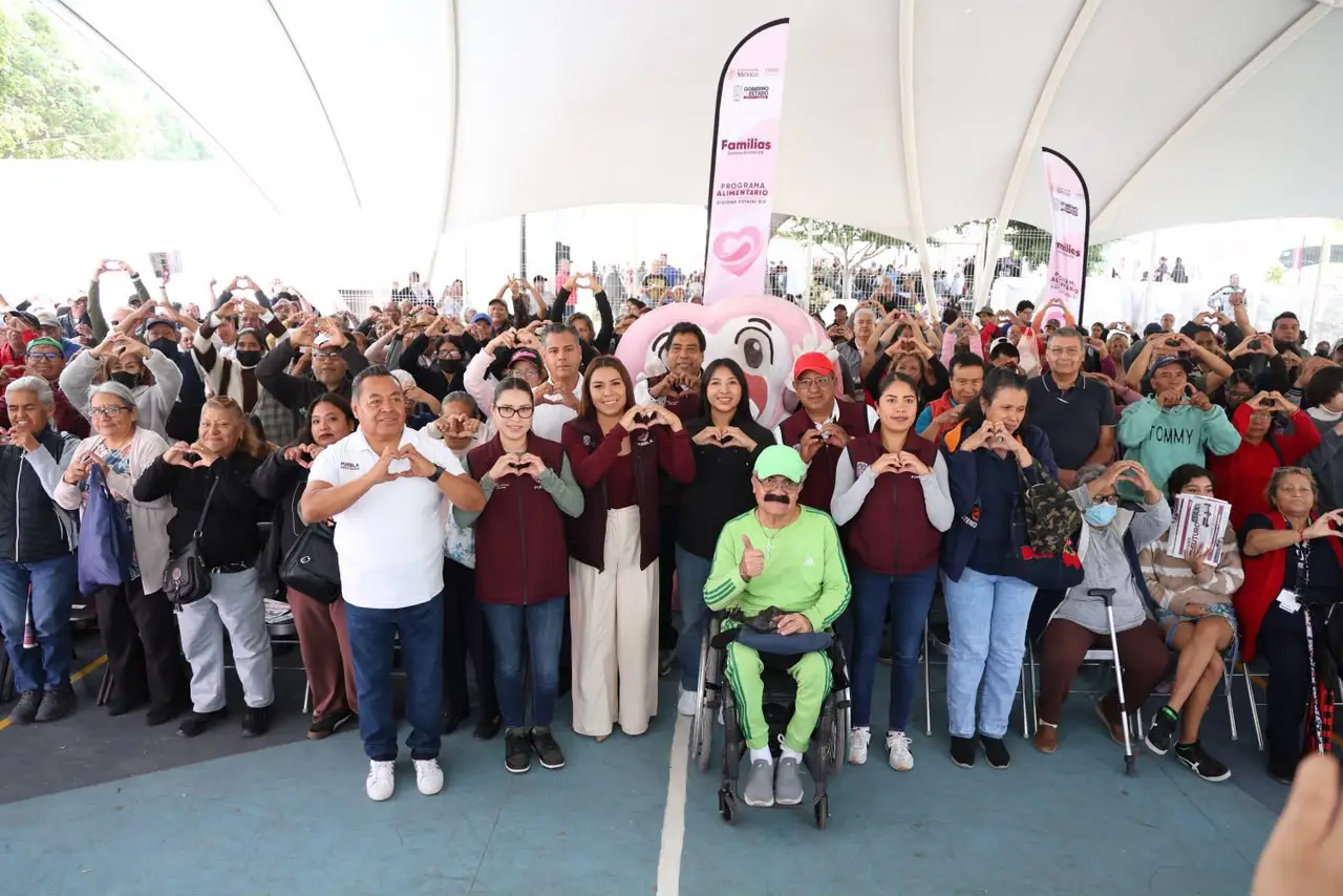 SEDIF entrega más de 12 mil despensas en jornadas extraordinarias en Puebla capital