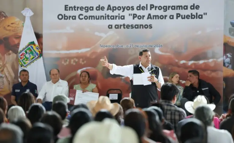 Armenta destina más de 4.5 millones de pesos para impulsar a artesanos poblanos