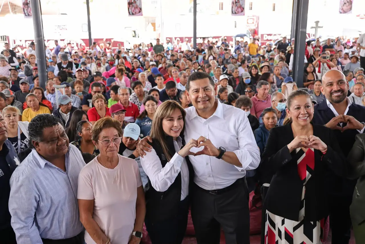 Armenta lleva salud, despensas y obra comunitaria a San Sebastián de Aparicio