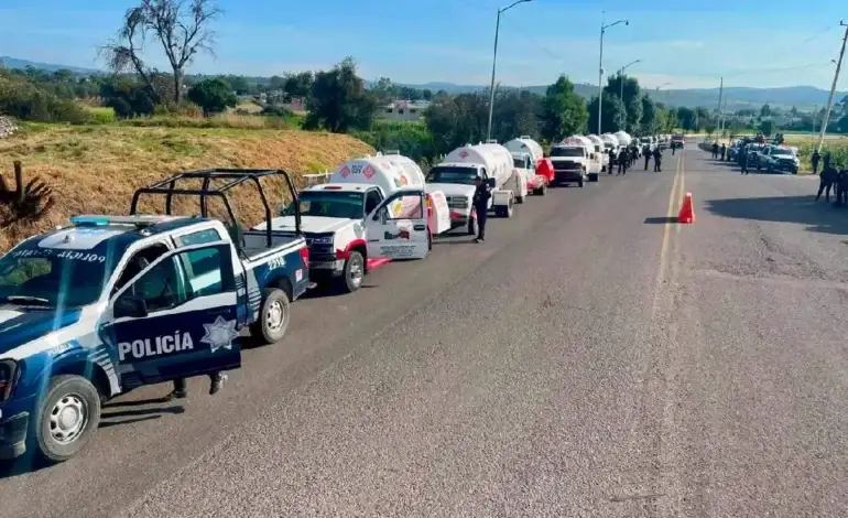 Golpe al huachicol en El Verde: recuperan 21 mil 600 litros y aseguran siete pipas