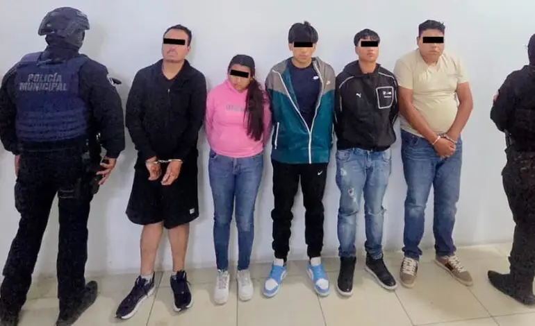 Autos fantasma, drogas y armas: caen seis presuntos integrantes de célula criminal en Texmelucan