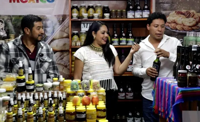 Cholula cambió campanas por bocinas: Sonido Famoso abarrotó la Plaza de la Concordia