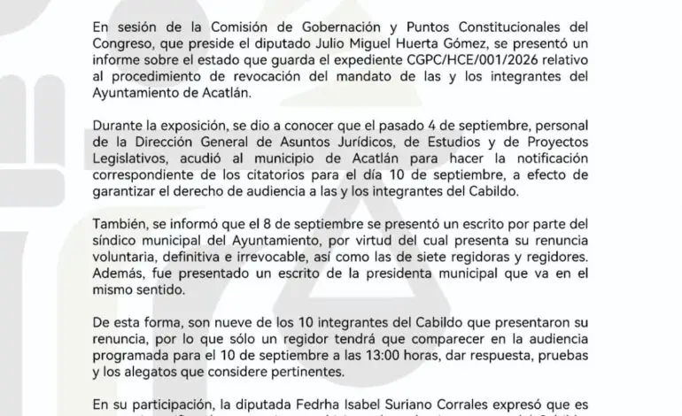 Colapsa Cabildo de Acatlán: renuncian la alcaldesa y ocho integrantes