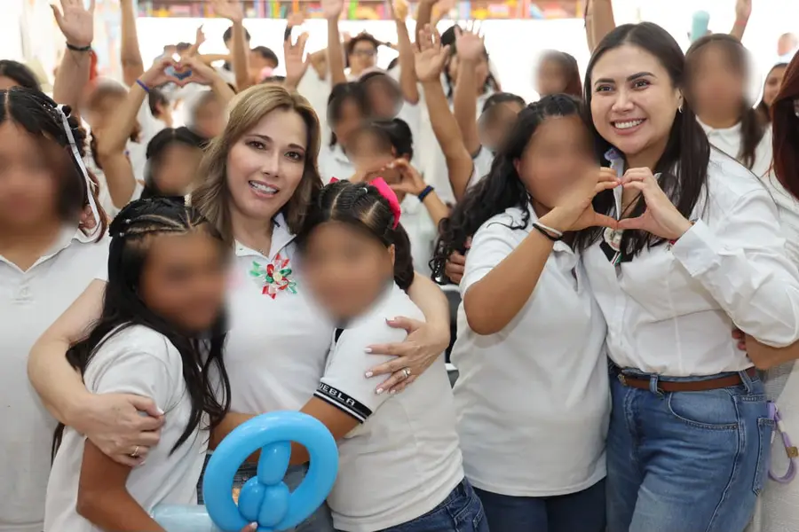 Niñas y niños de casas de asistencia celebran las Fiestas Patrias con el SEDIF