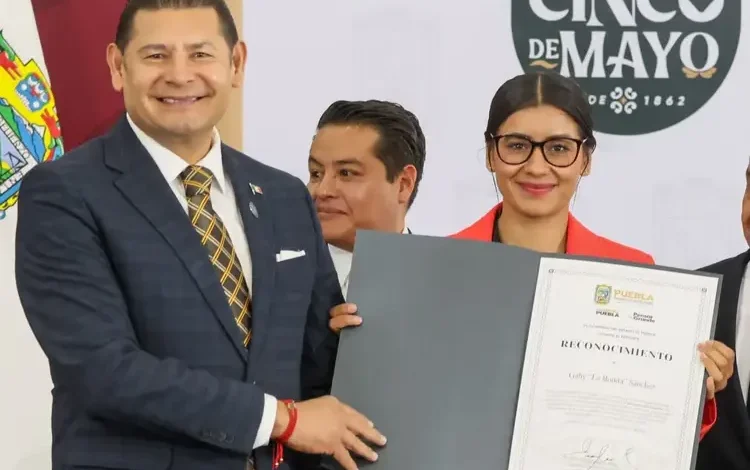 Gaby “La Bonita” Sánchez deja Secretaría de Deporte para concentrarse en su carrera boxística