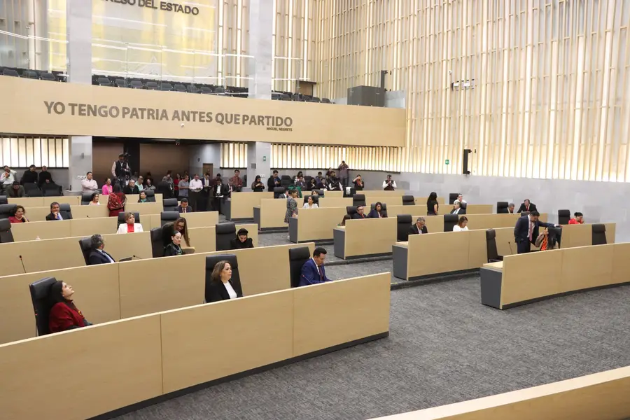 Congreso abre periodo con 39 de 41 diputados; dos justifican ausencia