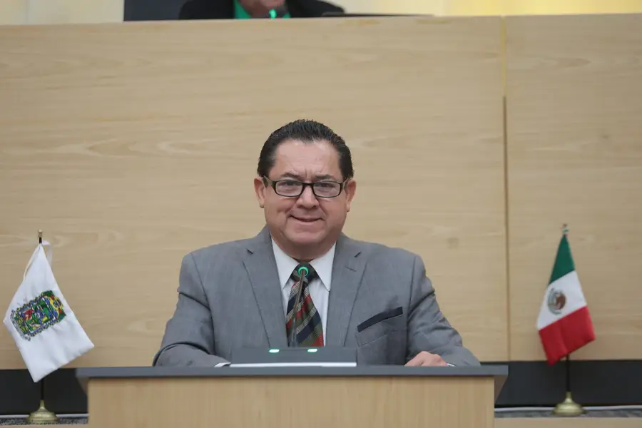 Buscan que docentes en comunidades indígenas de Puebla hablen la lengua de la región