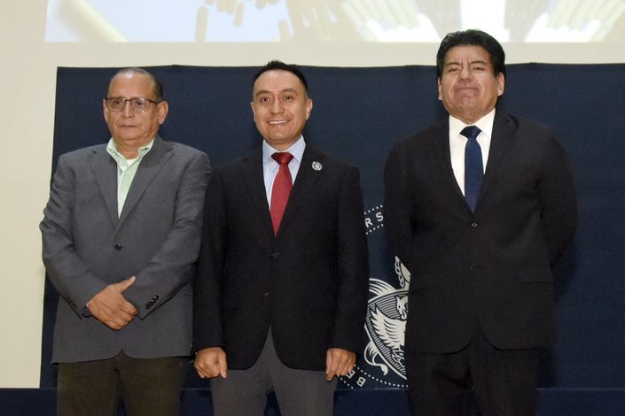BUAP analiza amenazas sanitarias por bacterias, virus y hongos en Congreso Internacional de Microbiología