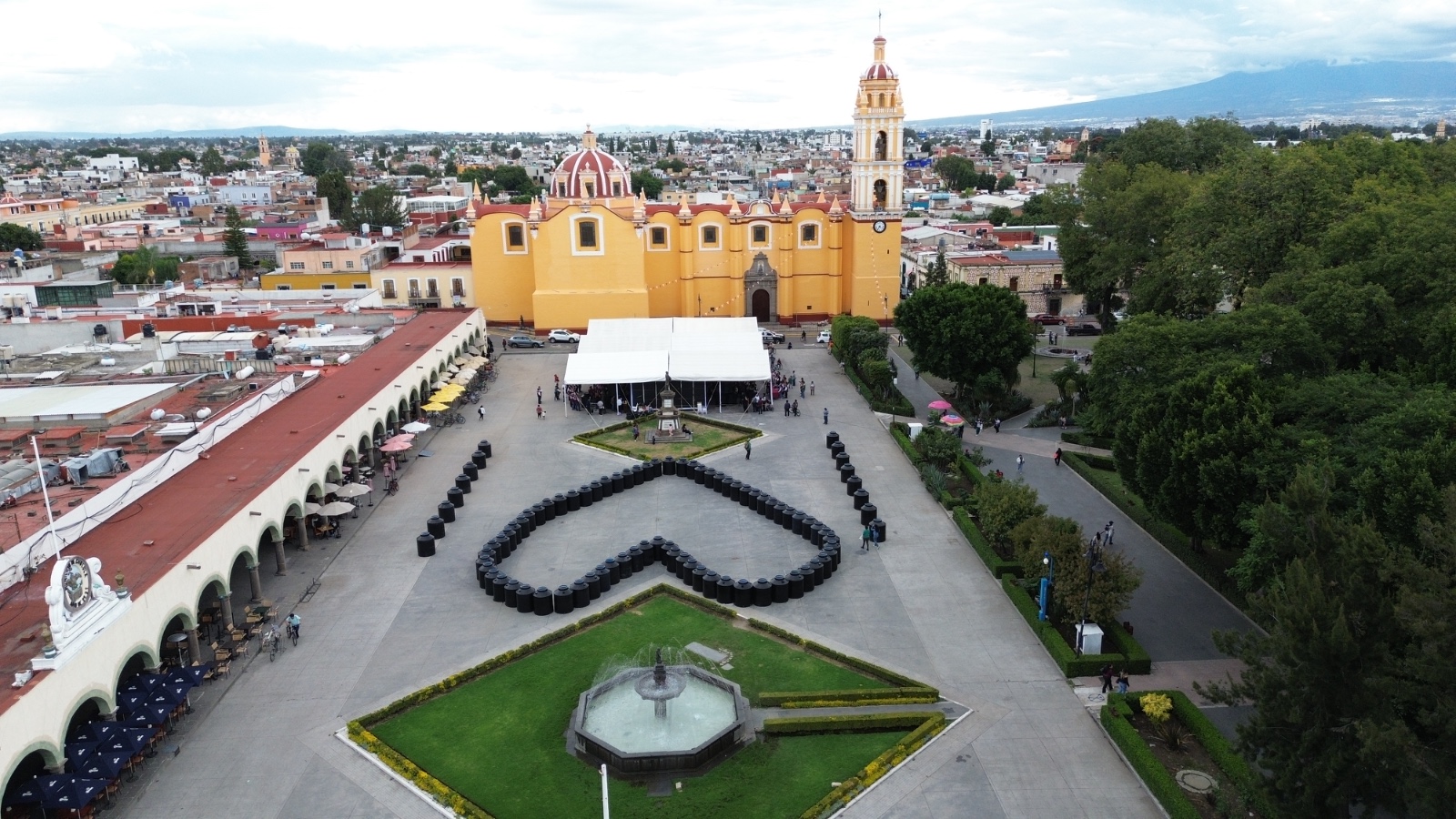 San Pedro Cholula entrega tinacos y estufas ecológicas a familias del municipio