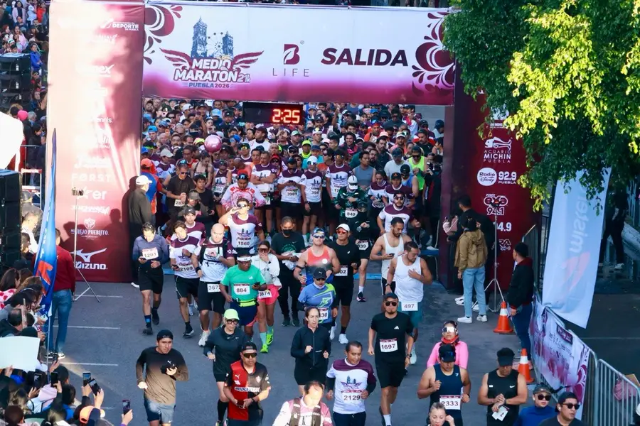 Medio Maratón Puebla 2026 reúne a 4 mil 500 corredores; estos son los ganadores