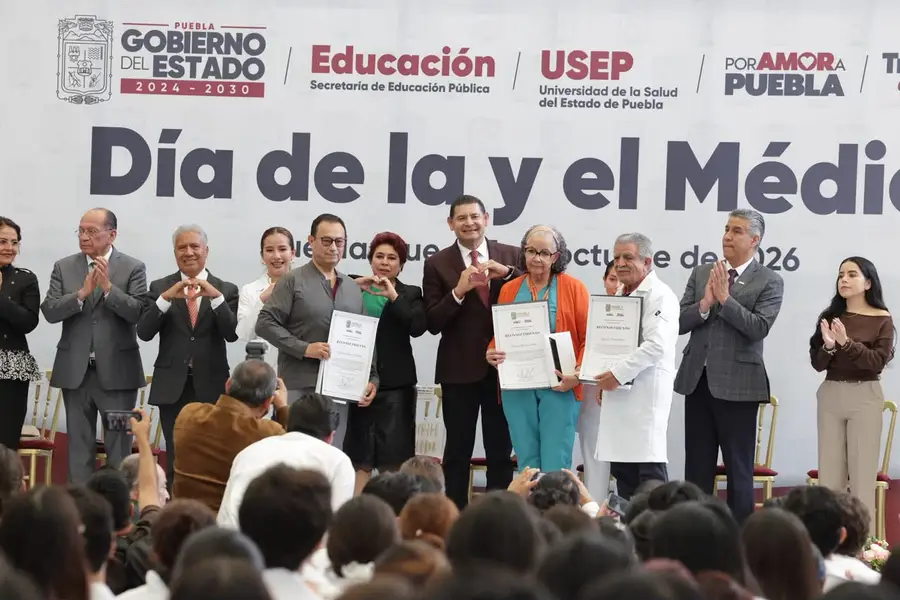 Universidad de la Salud en Puebla casi triplica su matrícula; Armenta anuncia 30 nuevas aulas para 2027