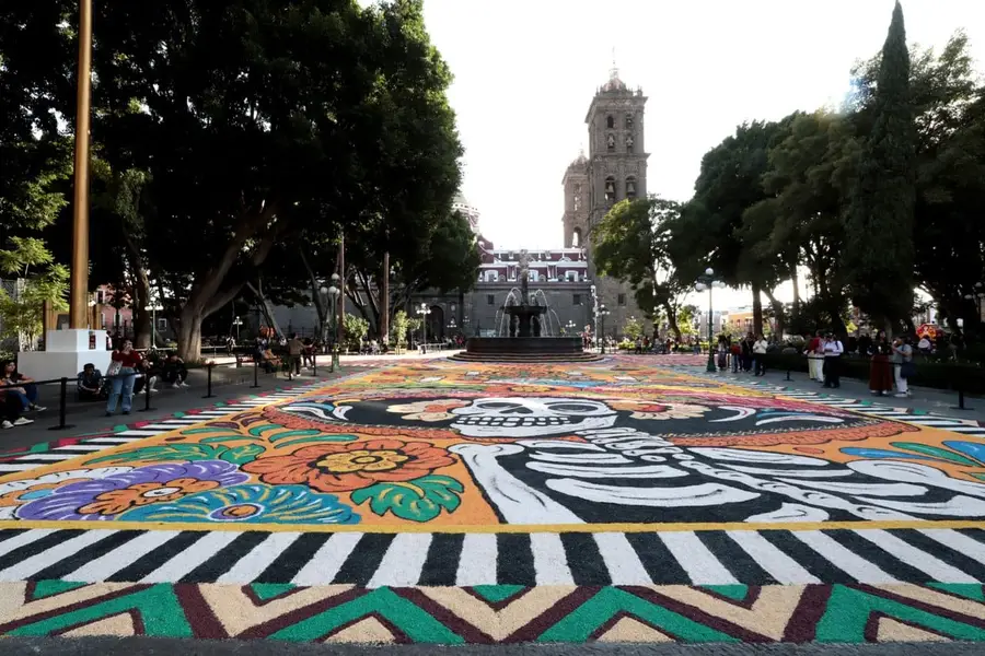 Puebla celebra Día de Muertos con más de 50 actividades, 31 ofrendas y desfile de calaveras