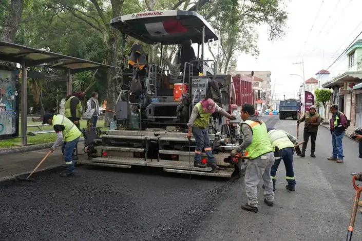 Rehabilitan 16 de Septiembre con Tren Capitalino; intervención supera 15 mil m²